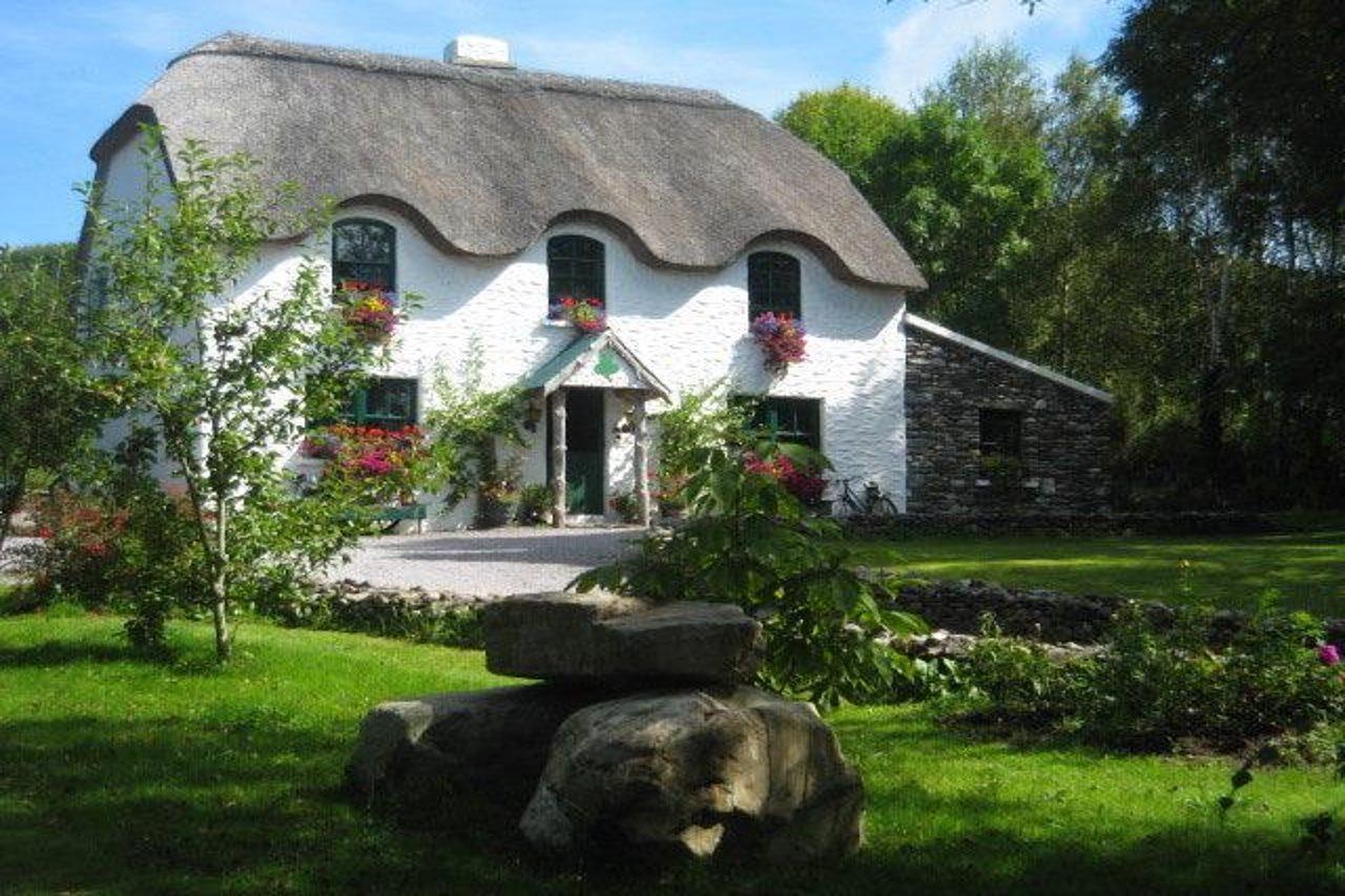 Lissyclearig Thatched Cottage Kenmare Exterior foto