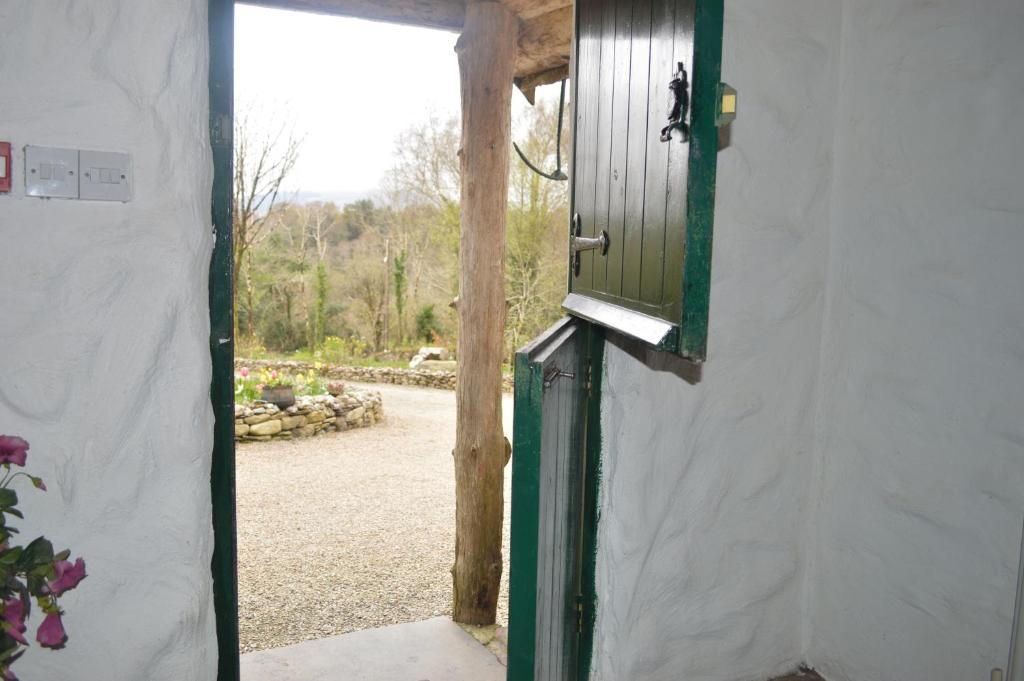 Lissyclearig Thatched Cottage Kenmare Exterior foto